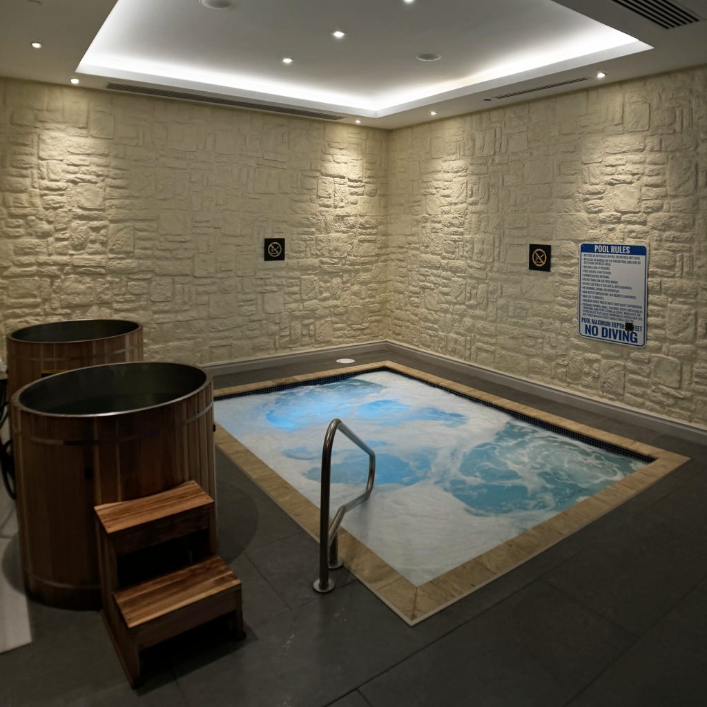 Hydromassage Pool in a Miami Spa